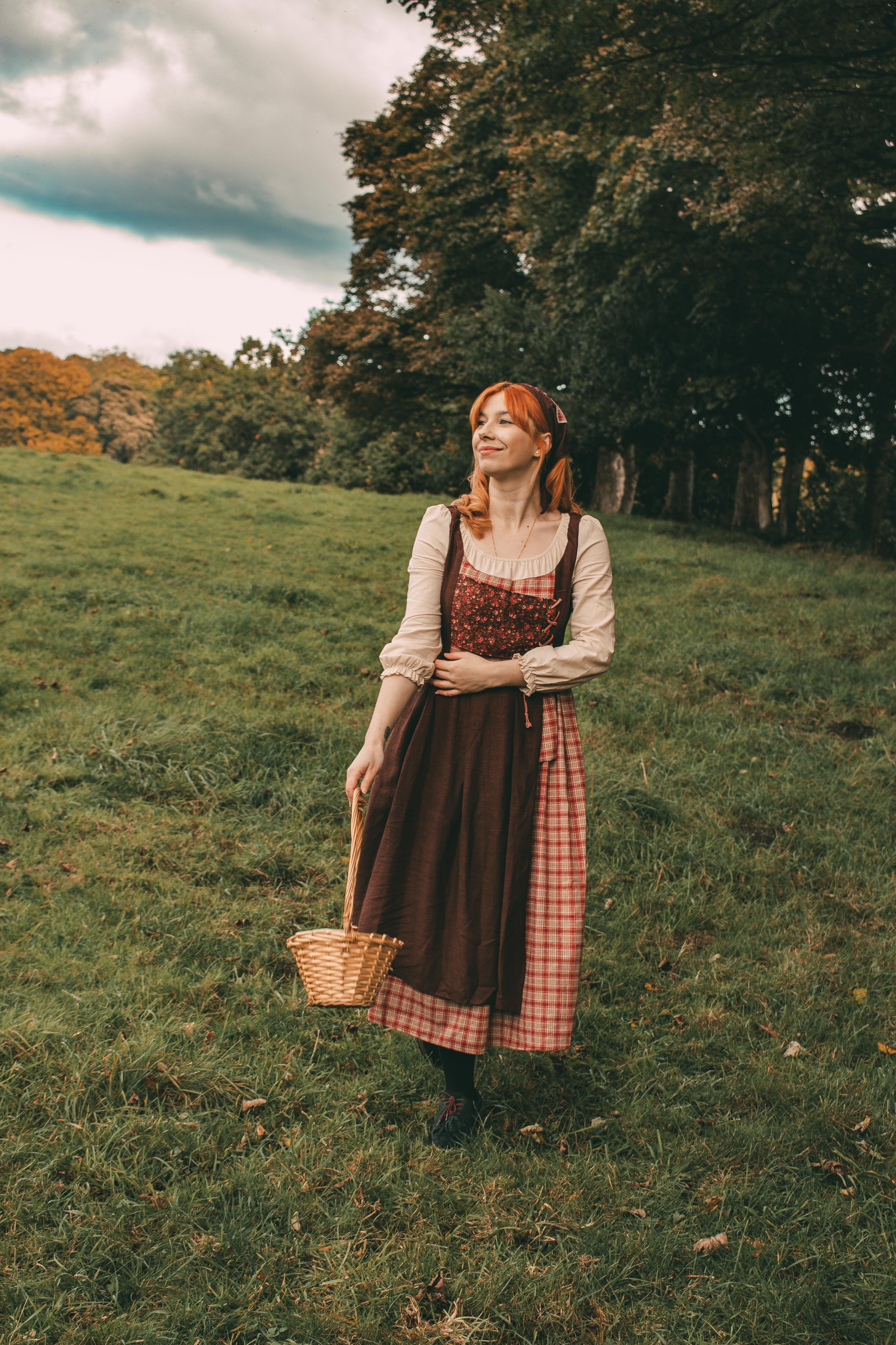 Young Peasant Girl dress (headkerchief included)
